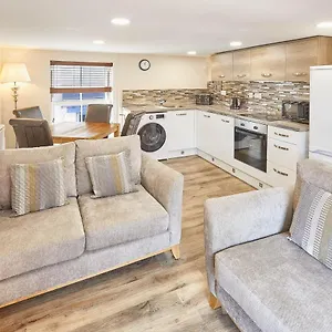 Apartment Host & - Lobster Pot, Whitby