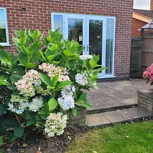 4-bedroom Near Ema, Sleeps 6 Castle Donington